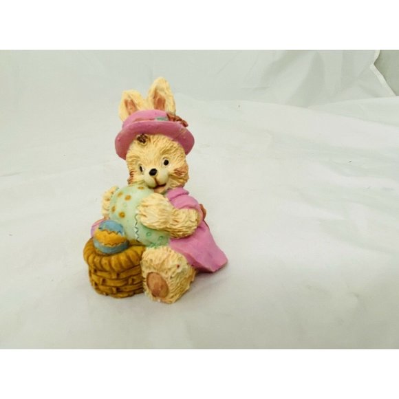 Estate Easter Decor, Bunny 3" Resin for small village-display Girl with eggs - Picture 9 of 9